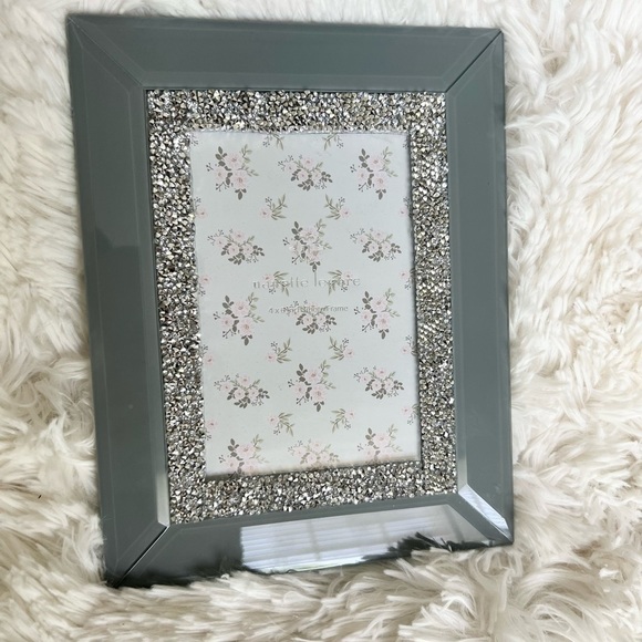 𝅺nanette Lepore Gray Sparkle Picture Frame - Picture 1 of 2
